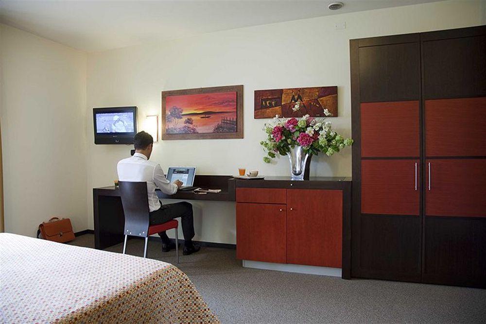 Hotel Holiday La Marca Villorba Esterno foto